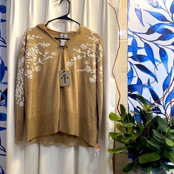 Rain + Rose Sweaters - NWT RAIN + ROSE Brown Beige IVORY EMBROIDERED Polyester & Angora Sweater Sz S